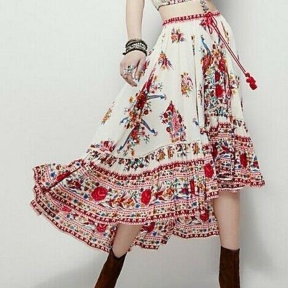 Spell and the Gypsy Paradiso Skirt - Picture 2 of 3